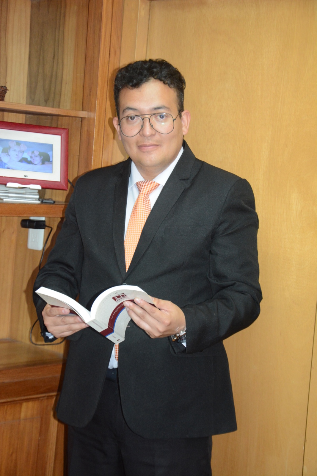 Abg. Pablo Acurio, Mgtr.
